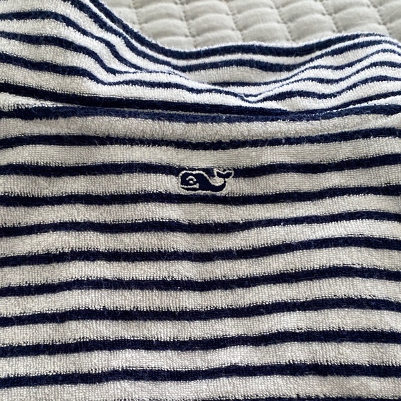 Vineyard Vines Navy and White Quarter-Zip - Picture 4 of 4